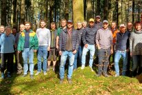Personengruppe im Wald